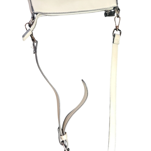 Loulu Crossbody Bag - Picture 9 of 11